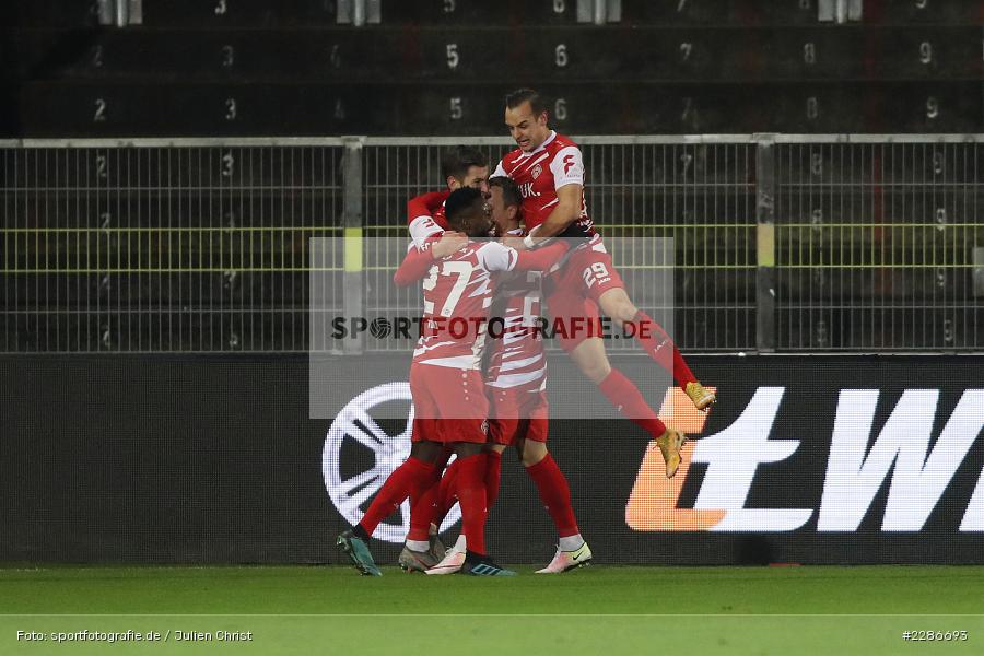 Kreis, Emotionen, Torjubel, Daniel Hägele, Rolf Feltscher, Marvin Pieringer, FLYERALARM Arena, Würzburg, 06.01.2021, DFL, sport, action, Fussball, Deutschland, Januar 2021, Saison 2020/2021, FCSP, FWK, Bundesliga, 2. Bundesliga, FC St. Pauli, FC Würzburger Kickers - Bild-ID: 2286693 Kreis, Emotionen, Torjubel, Daniel Hägele, Rolf Feltscher, Marvin Pieringer, FLYERALARM Arena, Würzburg, 06.01.2021, DFL, sport, action, Fussball, Deutschland, Januar 2021, Saison 2020/2021, FCSP, FWK, Bundesliga, 2. Bundesliga, FC St. Pauli, FC Würzburger Kickers - Bild-ID: 2286693