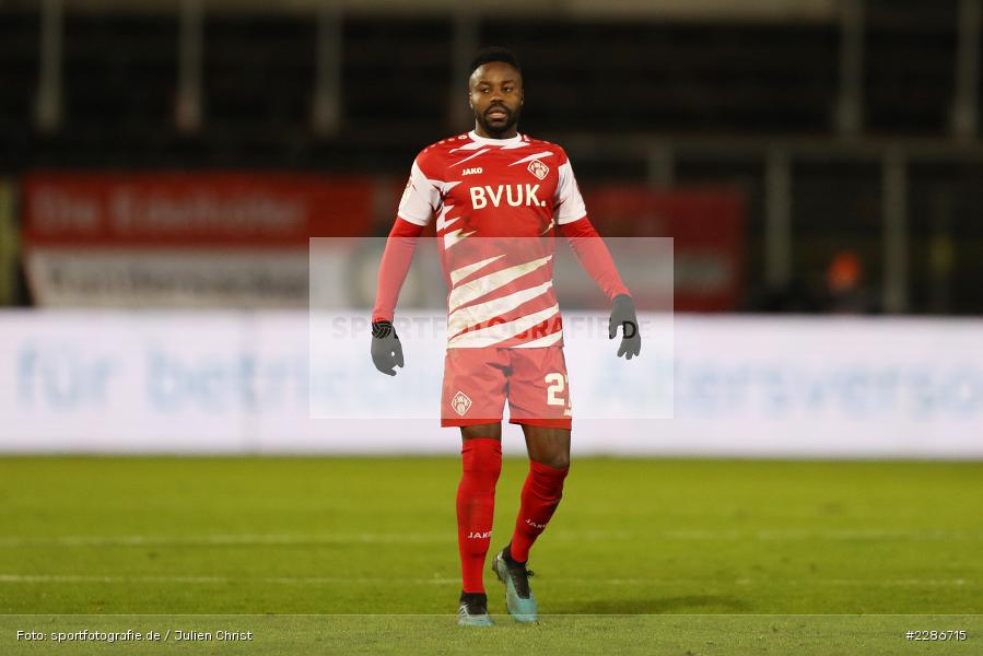 Nzuzi Toko, FLYERALARM Arena, Würzburg, 06.01.2021, DFL, sport, action, Fussball, Deutschland, Januar 2021, Saison 2020/2021, FCSP, FWK, Bundesliga, 2. Bundesliga, FC St. Pauli, FC Würzburger Kickers - Bild-ID: 2286715