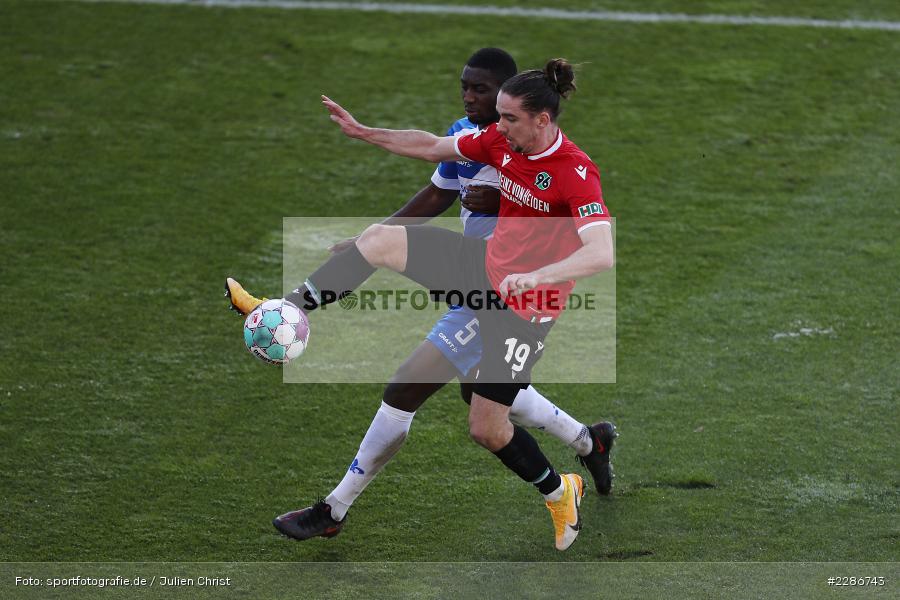 Patric Pfeiffer, Valmir Sulejmani, Merck-Stadion, Darmstadt, 10.01.2021, DFL, sport, action, Fussball, Deutschland, Januar 2021, Saison 2020/2021, H96, D98, Bundesliga, 2. Bundesliga, Hannover 96, SV Darmstadt 98 - Bild-ID: 2286743 Patric Pfeiffer, Valmir Sulejmani, Merck-Stadion, Darmstadt, 10.01.2021, DFL, sport, action, Fussball, Deutschland, Januar 2021, Saison 2020/2021, H96, D98, Bundesliga, 2. Bundesliga, Hannover 96, SV Darmstadt 98 - Bild-ID: 2286743