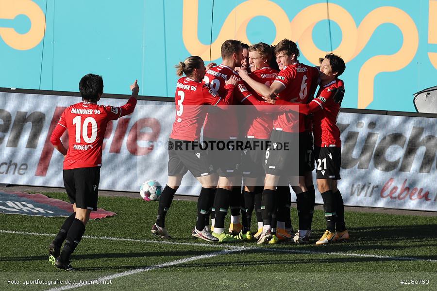 Jaka Bijol, Bo Niklas Hult, Emotionen, Genki Haraguchi, Torjubel, Marvin Ducksch, Merck-Stadion, Darmstadt, 10.01.2021, DFL, sport, action, Fussball, Deutschland, Januar 2021, Saison 2020/2021, H96, D98, Bundesliga, 2. Bundesliga, Hannover 96, SV Darmstadt 98 - Bild-ID: 2286780 Jaka Bijol, Bo Niklas Hult, Emotionen, Genki Haraguchi, Torjubel, Marvin Ducksch, Merck-Stadion, Darmstadt, 10.01.2021, DFL, sport, action, Fussball, Deutschland, Januar 2021, Saison 2020/2021, H96, D98, Bundesliga, 2. Bundesliga, Hannover 96, SV Darmstadt 98 - Bild-ID: 2286780