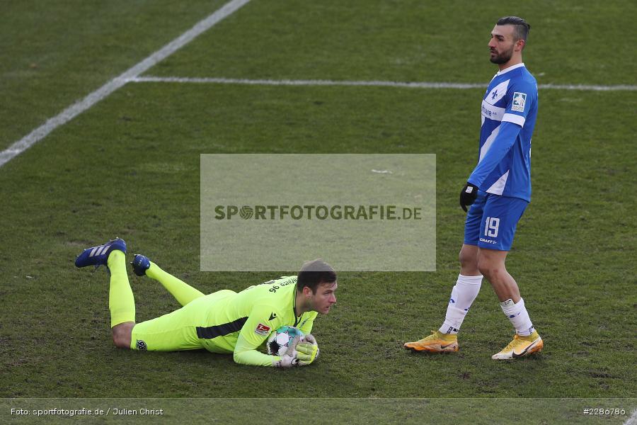 Serdar Dursun, Michael Esser, Merck-Stadion, Darmstadt, 10.01.2021, DFL, sport, action, Fussball, Deutschland, Januar 2021, Saison 2020/2021, H96, D98, Bundesliga, 2. Bundesliga, Hannover 96, SV Darmstadt 98 - Bild-ID: 2286786 Serdar Dursun, Michael Esser, Merck-Stadion, Darmstadt, 10.01.2021, DFL, sport, action, Fussball, Deutschland, Januar 2021, Saison 2020/2021, H96, D98, Bundesliga, 2. Bundesliga, Hannover 96, SV Darmstadt 98 - Bild-ID: 2286786
