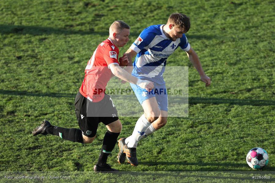 Lars Lukas Mai, Philipp Ochs, Merck-Stadion, Darmstadt, 10.01.2021, DFL, sport, action, Fussball, Deutschland, Januar 2021, Saison 2020/2021, H96, D98, Bundesliga, 2. Bundesliga, Hannover 96, SV Darmstadt 98 - Bild-ID: 2286825 Lars Lukas Mai, Philipp Ochs, Merck-Stadion, Darmstadt, 10.01.2021, DFL, sport, action, Fussball, Deutschland, Januar 2021, Saison 2020/2021, H96, D98, Bundesliga, 2. Bundesliga, Hannover 96, SV Darmstadt 98 - Bild-ID: 2286825