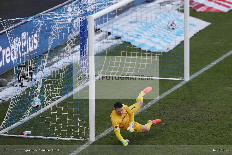 Freistoß, Marcel Schuhen, Merck-Stadion, Darmstadt, 10.01.2021, DFL, sport, action, Fussball, Deutschland, Januar 2021, Saison 2020/2021, H96, D98, Bundesliga, 2. Bundesliga, Hannover 96, SV Darmstadt 98 - Bild-ID: 2286853