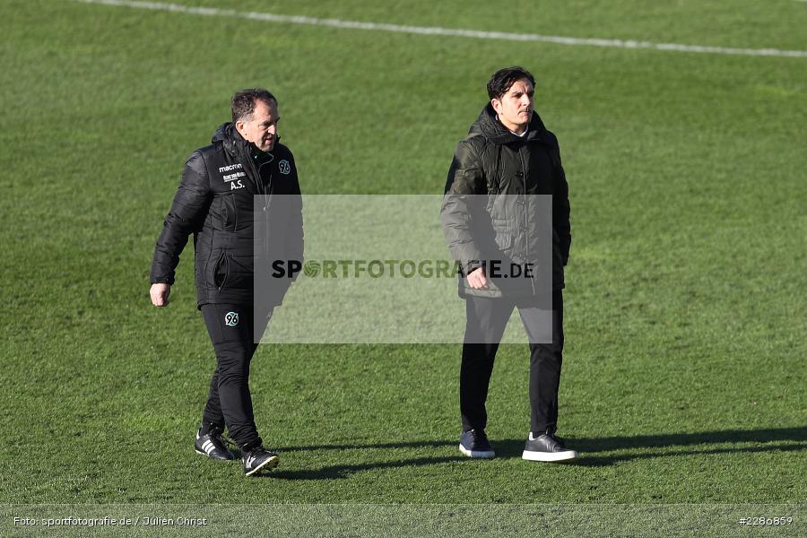 Asif Saric, Kenan Kocak, Merck-Stadion, Darmstadt, 10.01.2021, DFL, sport, action, Fussball, Deutschland, Januar 2021, Saison 2020/2021, H96, D98, Bundesliga, 2. Bundesliga, Hannover 96, SV Darmstadt 98 - Bild-ID: 2286859 Asif Saric, Kenan Kocak, Merck-Stadion, Darmstadt, 10.01.2021, DFL, sport, action, Fussball, Deutschland, Januar 2021, Saison 2020/2021, H96, D98, Bundesliga, 2. Bundesliga, Hannover 96, SV Darmstadt 98 - Bild-ID: 2286859