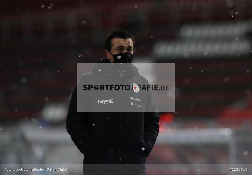 Schnee, Trainer, Daniel Meyer, FLYERALARM Arena, Würzburg, 15.01.2021, DFL, sport, action, Fussball, Deutschland, Januar 2021, Saison 2020/2021, EBS, FWK, Bundesliga, 2. Bundesliga, Eintracht Braunschweig, FC Würzburger Kickers - Bild-ID: 2286868 Schnee, Trainer, Daniel Meyer, FLYERALARM Arena, Würzburg, 15.01.2021, DFL, sport, action, Fussball, Deutschland, Januar 2021, Saison 2020/2021, EBS, FWK, Bundesliga, 2. Bundesliga, Eintracht Braunschweig, FC Würzburger Kickers - Bild-ID: 2286868