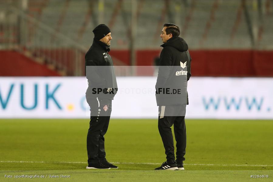 Gespräch, Trainer, Daniel Meyer, Bernhard Trares, FLYERALARM Arena, Würzburg, 15.01.2021, DFL, sport, action, Fussball, Deutschland, Januar 2021, Saison 2020/2021, EBS, FWK, Bundesliga, 2. Bundesliga, Eintracht Braunschweig, FC Würzburger Kickers - Bild-ID: 2286878 Gespräch, Trainer, Daniel Meyer, Bernhard Trares, FLYERALARM Arena, Würzburg, 15.01.2021, DFL, sport, action, Fussball, Deutschland, Januar 2021, Saison 2020/2021, EBS, FWK, Bundesliga, 2. Bundesliga, Eintracht Braunschweig, FC Würzburger Kickers - Bild-ID: 2286878