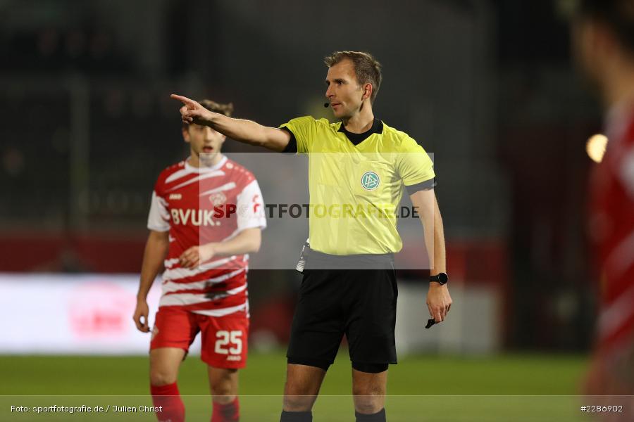 Florian Heft, FLYERALARM Arena, Würzburg, 15.01.2021, DFL, sport, action, Fussball, Deutschland, Januar 2021, Saison 2020/2021, EBS, FWK, Bundesliga, 2. Bundesliga, Eintracht Braunschweig, FC Würzburger Kickers - Bild-ID: 2286902 Florian Heft, FLYERALARM Arena, Würzburg, 15.01.2021, DFL, sport, action, Fussball, Deutschland, Januar 2021, Saison 2020/2021, EBS, FWK, Bundesliga, 2. Bundesliga, Eintracht Braunschweig, FC Würzburger Kickers - Bild-ID: 2286902