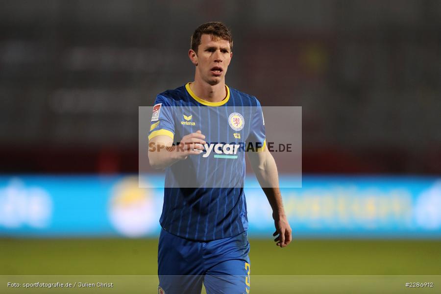 Lasse Schlüter, FLYERALARM Arena, Würzburg, 15.01.2021, DFL, sport, action, Fussball, Deutschland, Januar 2021, Saison 2020/2021, EBS, FWK, Bundesliga, 2. Bundesliga, Eintracht Braunschweig, FC Würzburger Kickers - Bild-ID: 2286912 Lasse Schlüter, FLYERALARM Arena, Würzburg, 15.01.2021, DFL, sport, action, Fussball, Deutschland, Januar 2021, Saison 2020/2021, EBS, FWK, Bundesliga, 2. Bundesliga, Eintracht Braunschweig, FC Würzburger Kickers - Bild-ID: 2286912