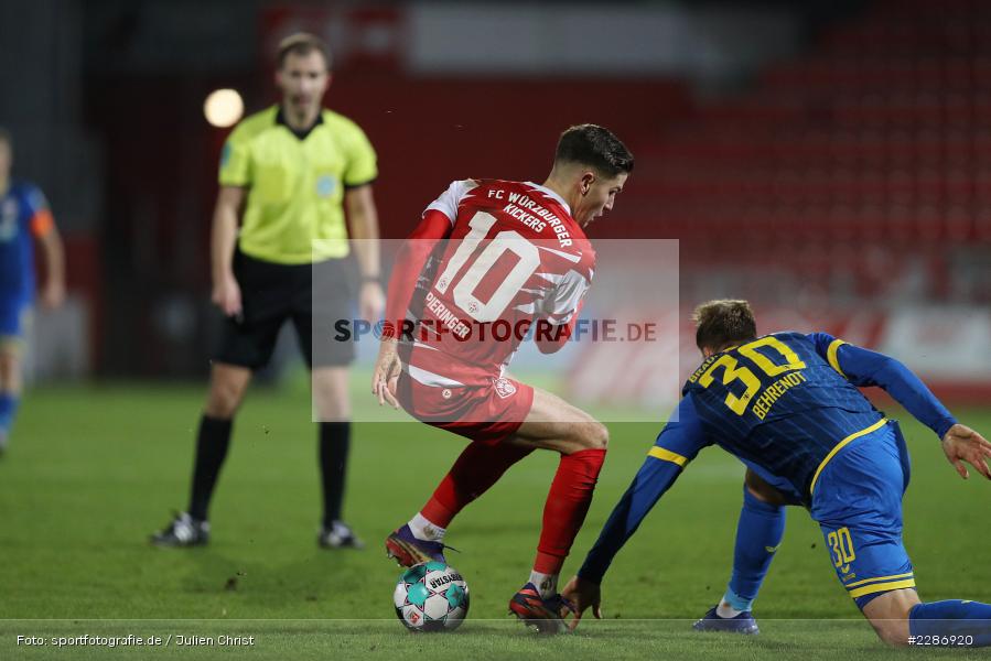 Brian Behrendt, Marvin Pieringer, FLYERALARM Arena, Würzburg, 15.01.2021, DFL, sport, action, Fussball, Deutschland, Januar 2021, Saison 2020/2021, EBS, FWK, Bundesliga, 2. Bundesliga, Eintracht Braunschweig, FC Würzburger Kickers - Bild-ID: 2286920 Brian Behrendt, Marvin Pieringer, FLYERALARM Arena, Würzburg, 15.01.2021, DFL, sport, action, Fussball, Deutschland, Januar 2021, Saison 2020/2021, EBS, FWK, Bundesliga, 2. Bundesliga, Eintracht Braunschweig, FC Würzburger Kickers - Bild-ID: 2286920