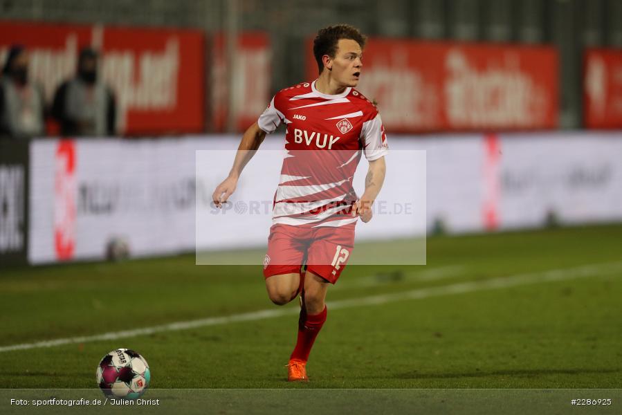 Patrick Sontheimer, FLYERALARM Arena, Würzburg, 15.01.2021, DFL, sport, action, Fussball, Deutschland, Januar 2021, Saison 2020/2021, EBS, FWK, Bundesliga, 2. Bundesliga, Eintracht Braunschweig, FC Würzburger Kickers - Bild-ID: 2286925 Patrick Sontheimer, FLYERALARM Arena, Würzburg, 15.01.2021, DFL, sport, action, Fussball, Deutschland, Januar 2021, Saison 2020/2021, EBS, FWK, Bundesliga, 2. Bundesliga, Eintracht Braunschweig, FC Würzburger Kickers - Bild-ID: 2286925