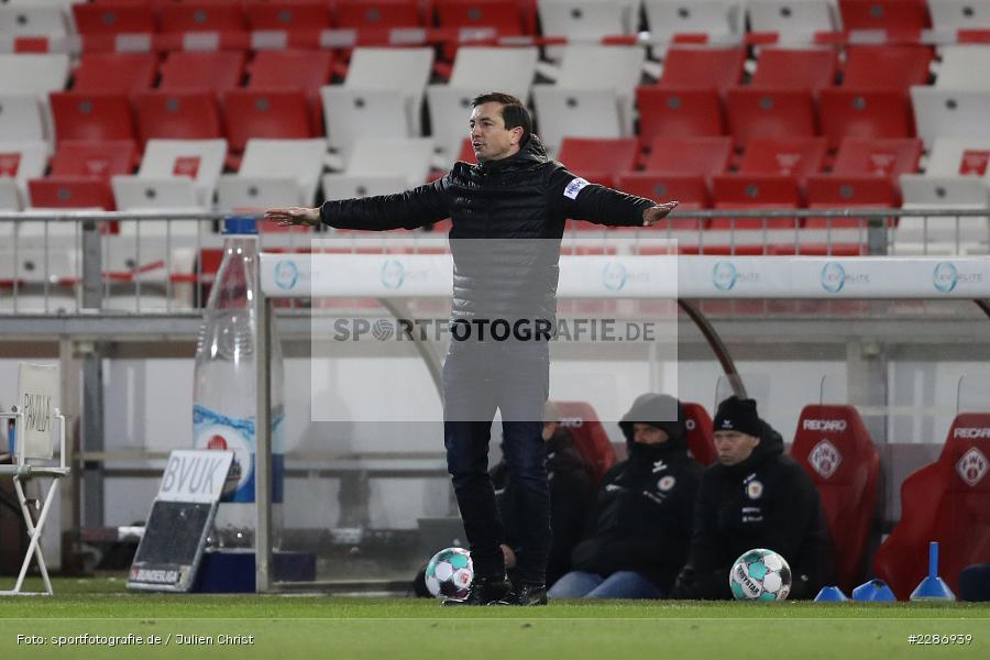 gibt Anweisungen, Hände, Arme, gestikuliert, Daniel Meyer, FLYERALARM Arena, Würzburg, 15.01.2021, DFL, sport, action, Fussball, Deutschland, Januar 2021, Saison 2020/2021, EBS, FWK, Bundesliga, 2. Bundesliga, Eintracht Braunschweig, FC Würzburger Kickers - Bild-ID: 2286939 gibt Anweisungen, Hände, Arme, gestikuliert, Daniel Meyer, FLYERALARM Arena, Würzburg, 15.01.2021, DFL, sport, action, Fussball, Deutschland, Januar 2021, Saison 2020/2021, EBS, FWK, Bundesliga, 2. Bundesliga, Eintracht Braunschweig, FC Würzburger Kickers - Bild-ID: 2286939