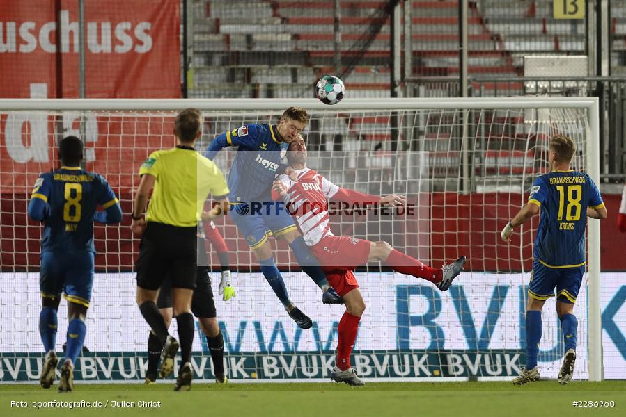 Brian Behrendt, Stefan Maierhofer, FLYERALARM Arena, Würzburg, 15.01.2021, DFL, sport, action, Fussball, Deutschland, Januar 2021, Saison 2020/2021, EBS, FWK, Bundesliga, 2. Bundesliga, Eintracht Braunschweig, FC Würzburger Kickers - Bild-ID: 2286960 Brian Behrendt, Stefan Maierhofer, FLYERALARM Arena, Würzburg, 15.01.2021, DFL, sport, action, Fussball, Deutschland, Januar 2021, Saison 2020/2021, EBS, FWK, Bundesliga, 2. Bundesliga, Eintracht Braunschweig, FC Würzburger Kickers - Bild-ID: 2286960