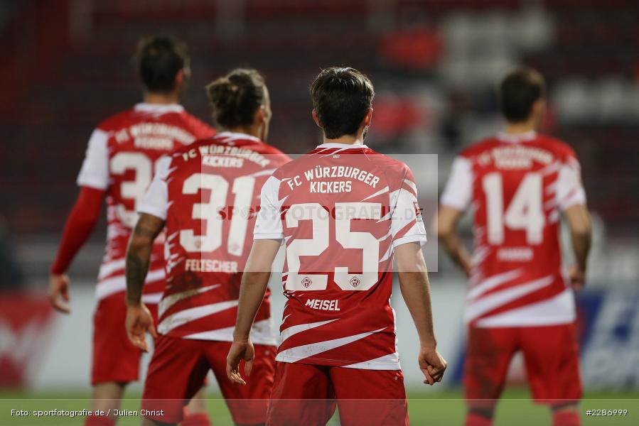 Rolf Feltscher, Rot-Weiß, Hendrik Hansen, Kette, Christian Strohdiek, Dominik Meisel, FLYERALARM Arena, Würzburg, 15.01.2021, DFL, sport, action, Fussball, Deutschland, Januar 2021, Saison 2020/2021, EBS, FWK, Bundesliga, 2. Bundesliga, Eintracht Braunschweig, FC Würzburger Kickers - Bild-ID: 2286999 Rolf Feltscher, Rot-Weiß, Hendrik Hansen, Kette, Christian Strohdiek, Dominik Meisel, FLYERALARM Arena, Würzburg, 15.01.2021, DFL, sport, action, Fussball, Deutschland, Januar 2021, Saison 2020/2021, EBS, FWK, Bundesliga, 2. Bundesliga, Eintracht Braunschweig, FC Würzburger Kickers - Bild-ID: 2286999