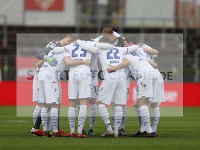 Fotos von FC Würzburger Kickers - Karlsruher SC auf sportfotografie.de