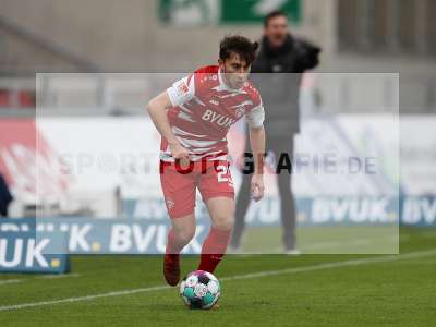 Fotos von FC Würzburger Kickers - Karlsruher SC auf sportfotografie.de