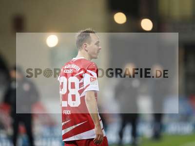 Fotos von FC Würzburger Kickers - FC St. Pauli auf sportfotografie.de