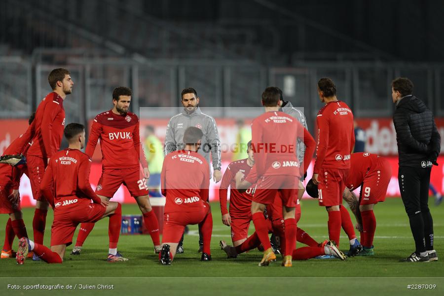 Philipp Eckart, Dehnen, Daniel Hägele, FLYERALARM Arena, Würzburg, 15.01.2021, DFL, sport, action, Fussball, Deutschland, Januar 2021, Saison 2020/2021, EBS, FWK, Bundesliga, 2. Bundesliga, Eintracht Braunschweig, FC Würzburger Kickers - Bild-ID: 2287009 Philipp Eckart, Dehnen, Daniel Hägele, FLYERALARM Arena, Würzburg, 15.01.2021, DFL, sport, action, Fussball, Deutschland, Januar 2021, Saison 2020/2021, EBS, FWK, Bundesliga, 2. Bundesliga, Eintracht Braunschweig, FC Würzburger Kickers - Bild-ID: 2287009