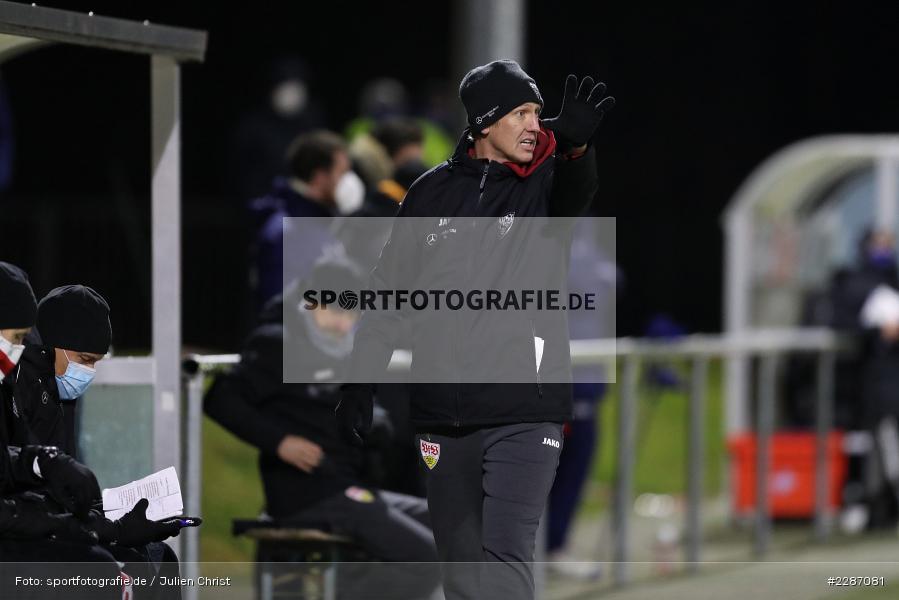 Hände, Arme, gestikuliert, Trainer, Frank Fahrenhorst, Städtisches Stadion am Prischoß, Alzenau, 19.01.2021, sport, action, Fussball, Deutschland, Januar 2021, Saison 2020/2021, VFB, FCB, Regionalliga Südwest, Regionalliga, VfB Stuttgart II, FC Bayern Alzenau - Bild-ID: 2287081 Hände, Arme, gestikuliert, Trainer, Frank Fahrenhorst, Städtisches Stadion am Prischoß, Alzenau, 19.01.2021, sport, action, Fussball, Deutschland, Januar 2021, Saison 2020/2021, VFB, FCB, Regionalliga Südwest, Regionalliga, VfB Stuttgart II, FC Bayern Alzenau - Bild-ID: 2287081
