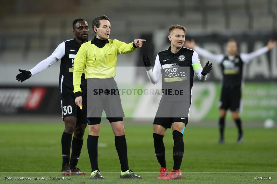 Jean Romaric Kevin Koffi, gestikuliert, Schiedsrichter, Gaetano Falcicchio, Sparda-Bank-Hessen-Stadion, Offenbach, 20.01.2021, sport, action, Fussball, Deutschland, Januar 2021, Saison 2020/2021, SV07, OFC, Regionalliga Südwest, Regionalliga, SV 07 Elversberg, Kickers Offenbach - Bild-ID: 2287288 Jean Romaric Kevin Koffi, gestikuliert, Schiedsrichter, Gaetano Falcicchio, Sparda-Bank-Hessen-Stadion, Offenbach, 20.01.2021, sport, action, Fussball, Deutschland, Januar 2021, Saison 2020/2021, SV07, OFC, Regionalliga Südwest, Regionalliga, SV 07 Elversberg, Kickers Offenbach - Bild-ID: 2287288