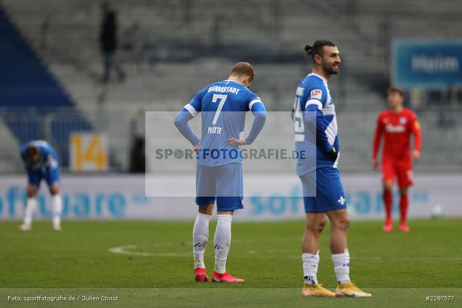 Felix Platte, Serdar Dursun, Merck-Stadion, Darmstadt, 24.01.2021, DFL, sport, action, Fussball, Deutschland, Januar 2021, Saison 2020/2021, KSV, D98, Bundesliga, 2. Bundesliga, Holstein Kiel, SV Darmstadt 98 - Bild-ID: 2287577 Felix Platte, Serdar Dursun, Merck-Stadion, Darmstadt, 24.01.2021, DFL, sport, action, Fussball, Deutschland, Januar 2021, Saison 2020/2021, KSV, D98, Bundesliga, 2. Bundesliga, Holstein Kiel, SV Darmstadt 98 - Bild-ID: 2287577