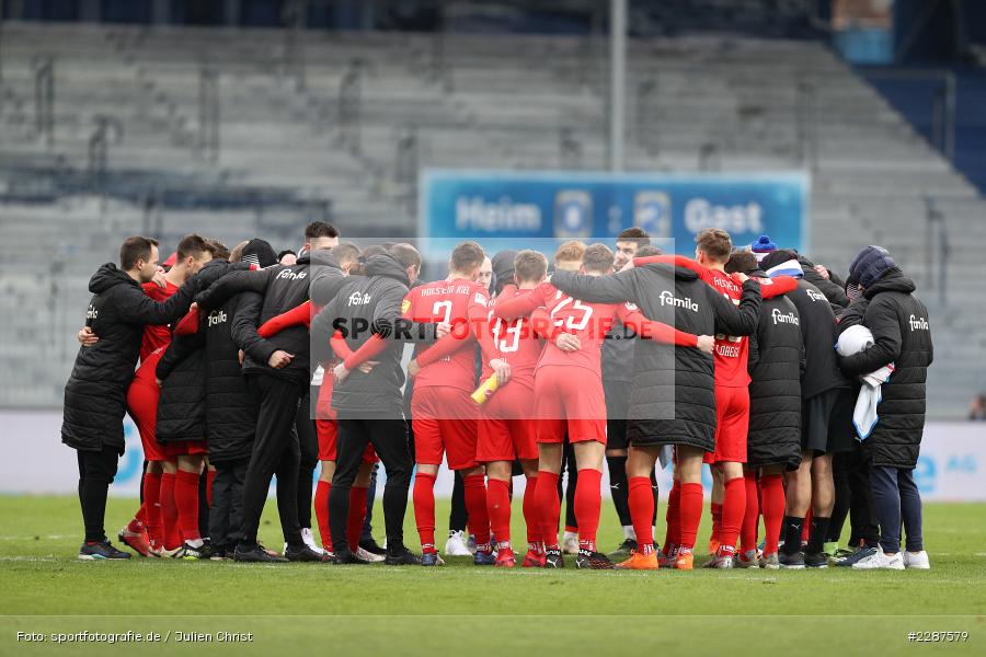 Kiel, Sieg, Mannschaftskreis, Merck-Stadion, Darmstadt, 24.01.2021, DFL, sport, action, Fussball, Deutschland, Januar 2021, Saison 2020/2021, KSV, D98, Bundesliga, 2. Bundesliga, Holstein Kiel, SV Darmstadt 98 - Bild-ID: 2287579 Kiel, Sieg, Mannschaftskreis, Merck-Stadion, Darmstadt, 24.01.2021, DFL, sport, action, Fussball, Deutschland, Januar 2021, Saison 2020/2021, KSV, D98, Bundesliga, 2. Bundesliga, Holstein Kiel, SV Darmstadt 98 - Bild-ID: 2287579