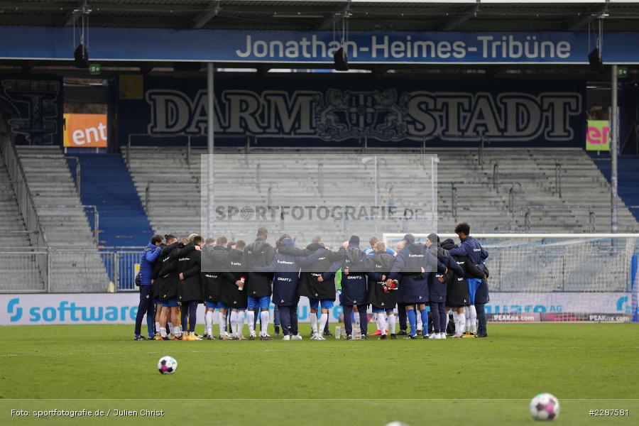 Niederlage, Mannschaftskreis, Merck-Stadion, Darmstadt, 24.01.2021, DFL, sport, action, Fussball, Deutschland, Januar 2021, Saison 2020/2021, KSV, D98, Bundesliga, 2. Bundesliga, Holstein Kiel, SV Darmstadt 98 - Bild-ID: 2287581