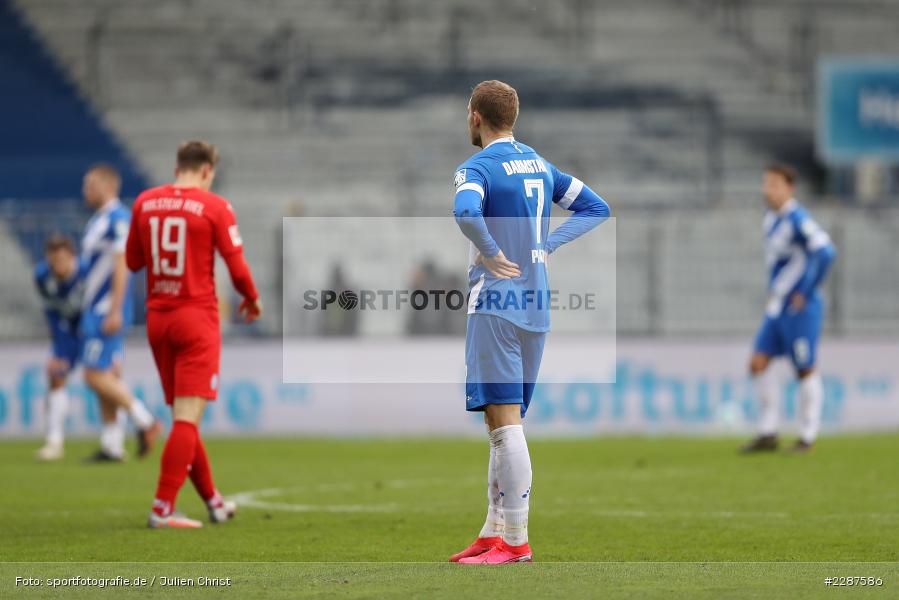 enttäuscht, Felix Platte, Merck-Stadion, Darmstadt, 24.01.2021, DFL, sport, action, Fussball, Deutschland, Januar 2021, Saison 2020/2021, KSV, D98, Bundesliga, 2. Bundesliga, Holstein Kiel, SV Darmstadt 98 - Bild-ID: 2287586 enttäuscht, Felix Platte, Merck-Stadion, Darmstadt, 24.01.2021, DFL, sport, action, Fussball, Deutschland, Januar 2021, Saison 2020/2021, KSV, D98, Bundesliga, 2. Bundesliga, Holstein Kiel, SV Darmstadt 98 - Bild-ID: 2287586