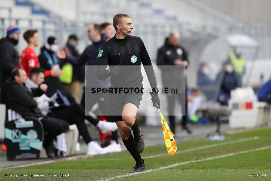Bremer FV, Assistent, Schiedsrichter, Eric Müller, Merck-Stadion, Darmstadt, 24.01.2021, DFL, sport, action, Fussball, Deutschland, Januar 2021, Saison 2020/2021, KSV, D98, Bundesliga, 2. Bundesliga, Holstein Kiel, SV Darmstadt 98 - Bild-ID: 2287594 Bremer FV, Assistent, Schiedsrichter, Eric Müller, Merck-Stadion, Darmstadt, 24.01.2021, DFL, sport, action, Fussball, Deutschland, Januar 2021, Saison 2020/2021, KSV, D98, Bundesliga, 2. Bundesliga, Holstein Kiel, SV Darmstadt 98 - Bild-ID: 2287594