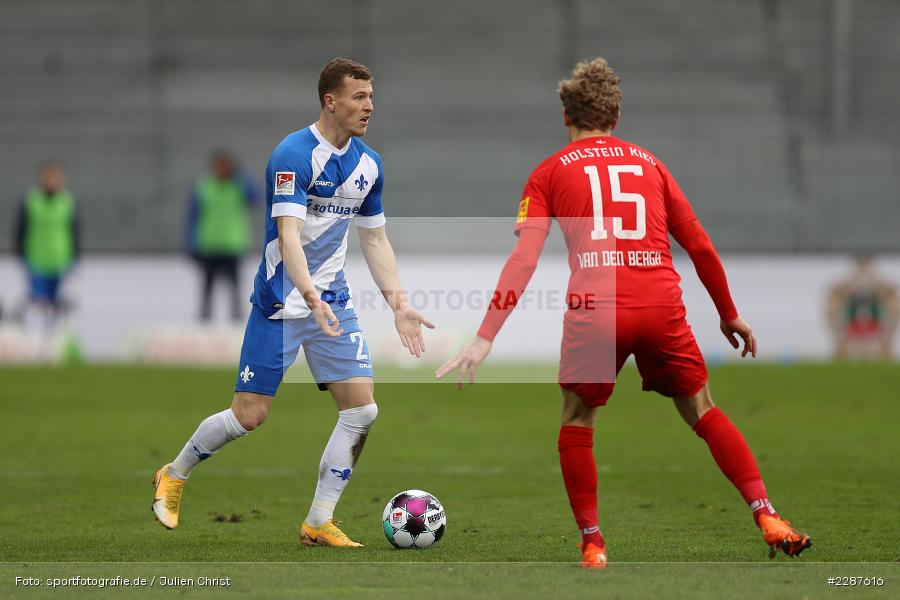 Johannes van den Bergh, Einsatz, Tim Skarke, Merck-Stadion, Darmstadt, 24.01.2021, DFL, sport, action, Fussball, Deutschland, Januar 2021, Saison 2020/2021, KSV, D98, Bundesliga, 2. Bundesliga, Holstein Kiel, SV Darmstadt 98 - Bild-ID: 2287616
