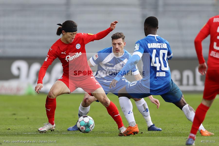 Nicolai Rapp, Erich Berko, Jae-sung Lee, Merck-Stadion, Darmstadt, 24.01.2021, DFL, sport, action, Fussball, Deutschland, Januar 2021, Saison 2020/2021, KSV, D98, Bundesliga, 2. Bundesliga, Holstein Kiel, SV Darmstadt 98 - Bild-ID: 2287626