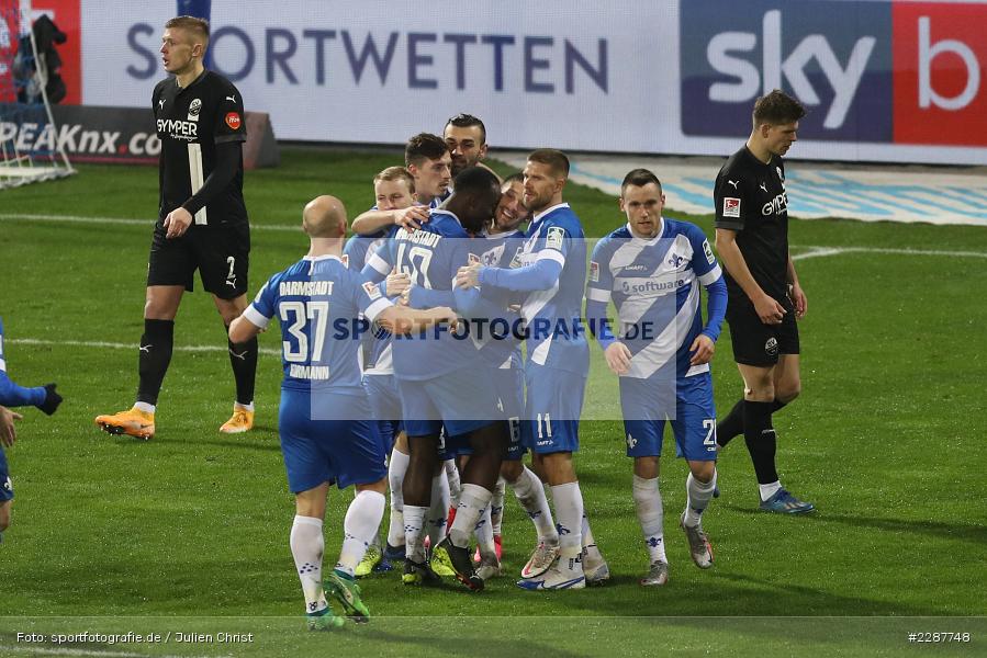 Erich Berko, Nicolai Rapp, Fabian Holland, Emotionen, Torjubel, Serdar Dursun, Marvin Mehlem, Merck-Stadion, Darmstadt, 27.01.2021, DFL, sport, action, Fussball, Deutschland, Januar 2021, Saison 2020/2021, SVS, D98, Bundesliga, 2. Bundesliga, SV Sandhausen, SV Darmstadt 98 - Bild-ID: 2287748