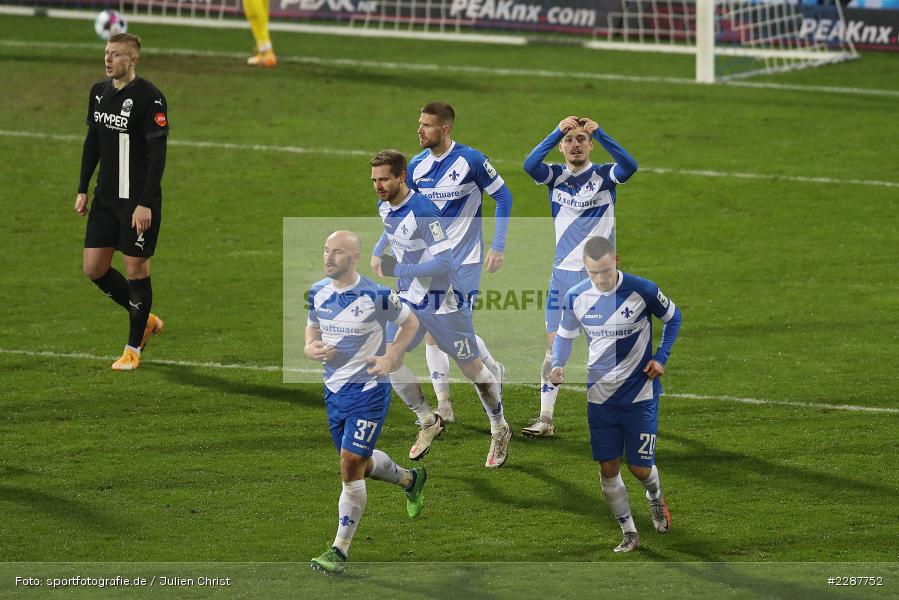 Herz, Torjubel, Marvin Mehlem, Merck-Stadion, Darmstadt, 27.01.2021, DFL, sport, action, Fussball, Deutschland, Januar 2021, Saison 2020/2021, SVS, D98, Bundesliga, 2. Bundesliga, SV Sandhausen, SV Darmstadt 98 - Bild-ID: 2287752