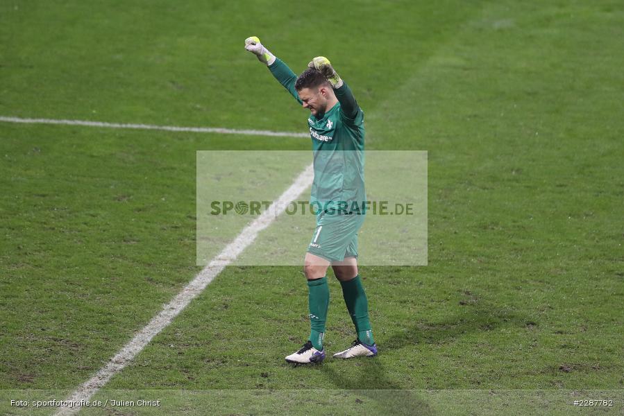 Emotionen, Freude, gestikuliert, Hände, Jubelt, Marcel Schuhe, Merck-Stadion, Darmstadt, 27.01.2021, DFL, sport, action, Fussball, Deutschland, Januar 2021, Saison 2020/2021, SVS, D98, Bundesliga, 2. Bundesliga, SV Sandhausen, SV Darmstadt 98 - Bild-ID: 2287782 Emotionen, Freude, gestikuliert, Hände, Jubelt, Marcel Schuhe, Merck-Stadion, Darmstadt, 27.01.2021, DFL, sport, action, Fussball, Deutschland, Januar 2021, Saison 2020/2021, SVS, D98, Bundesliga, 2. Bundesliga, SV Sandhausen, SV Darmstadt 98 - Bild-ID: 2287782