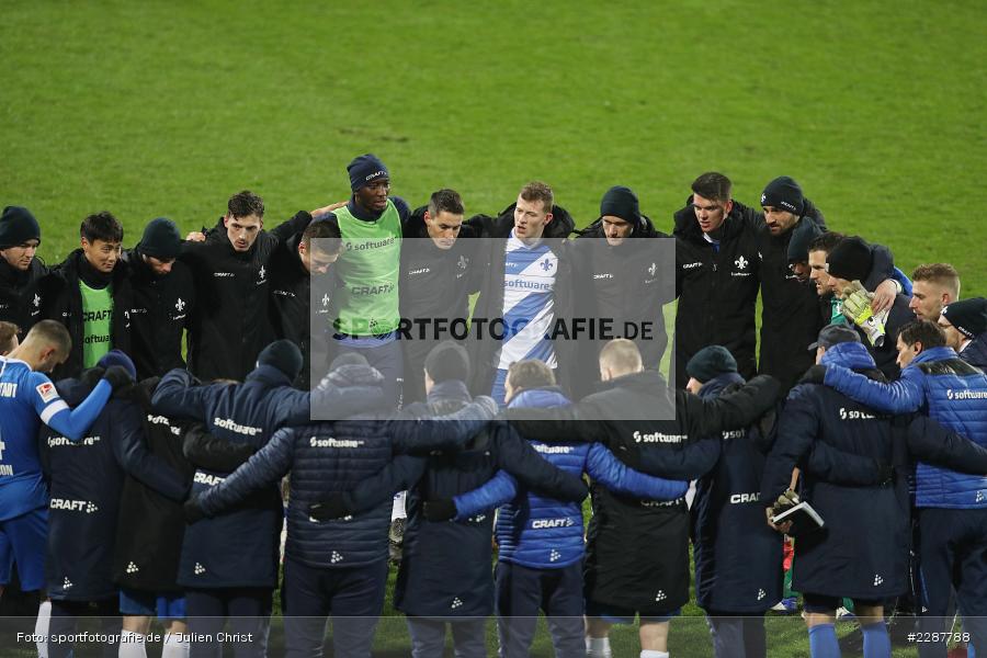 Marcel Schuhen, Lilien, Mannschaftskreis, Ansprache, Merck-Stadion, Darmstadt, 27.01.2021, DFL, sport, action, Fussball, Deutschland, Januar 2021, Saison 2020/2021, SVS, D98, Bundesliga, 2. Bundesliga, SV Sandhausen, SV Darmstadt 98 - Bild-ID: 2287788 Marcel Schuhen, Lilien, Mannschaftskreis, Ansprache, Merck-Stadion, Darmstadt, 27.01.2021, DFL, sport, action, Fussball, Deutschland, Januar 2021, Saison 2020/2021, SVS, D98, Bundesliga, 2. Bundesliga, SV Sandhausen, SV Darmstadt 98 - Bild-ID: 2287788