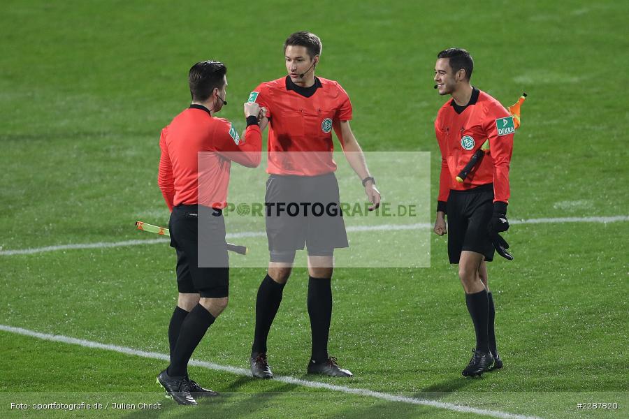 Tobias Endriß, Asmir Osmanagic, Tobias Reichel, Merck-Stadion, Darmstadt, 27.01.2021, DFL, sport, action, Fussball, Deutschland, Januar 2021, Saison 2020/2021, SVS, D98, Bundesliga, 2. Bundesliga, SV Sandhausen, SV Darmstadt 98 - Bild-ID: 2287820 Tobias Endriß, Asmir Osmanagic, Tobias Reichel, Merck-Stadion, Darmstadt, 27.01.2021, DFL, sport, action, Fussball, Deutschland, Januar 2021, Saison 2020/2021, SVS, D98, Bundesliga, 2. Bundesliga, SV Sandhausen, SV Darmstadt 98 - Bild-ID: 2287820