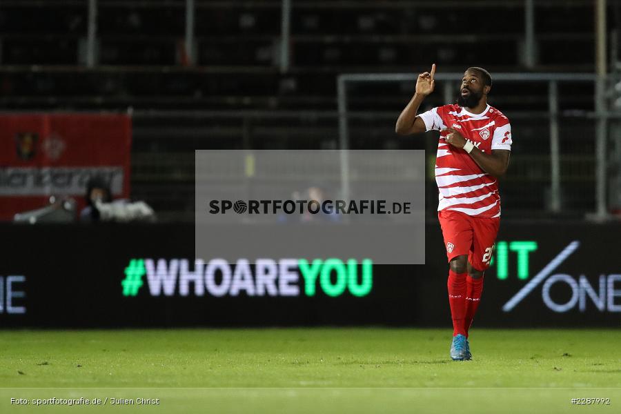 Hand nach oben, gestik, Torjubel, Ridge Munsy, FLYERALARM Arena, Würzburg, 29.01.2021, DFL, sport, action, Fussball, Deutschland, Januar 2021, Saison 2020/2021, F95, FWK, Bundesliga, 2. Bundesliga, Fortuna Düsseldorf, FC Würzburger Kickers - Bild-ID: 2287992 Hand nach oben, gestik, Torjubel, Ridge Munsy, FLYERALARM Arena, Würzburg, 29.01.2021, DFL, sport, action, Fussball, Deutschland, Januar 2021, Saison 2020/2021, F95, FWK, Bundesliga, 2. Bundesliga, Fortuna Düsseldorf, FC Würzburger Kickers - Bild-ID: 2287992