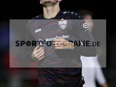 Fotos von FC Bayern Alzenau - VfB Stuttgart II auf sportfotografie.de