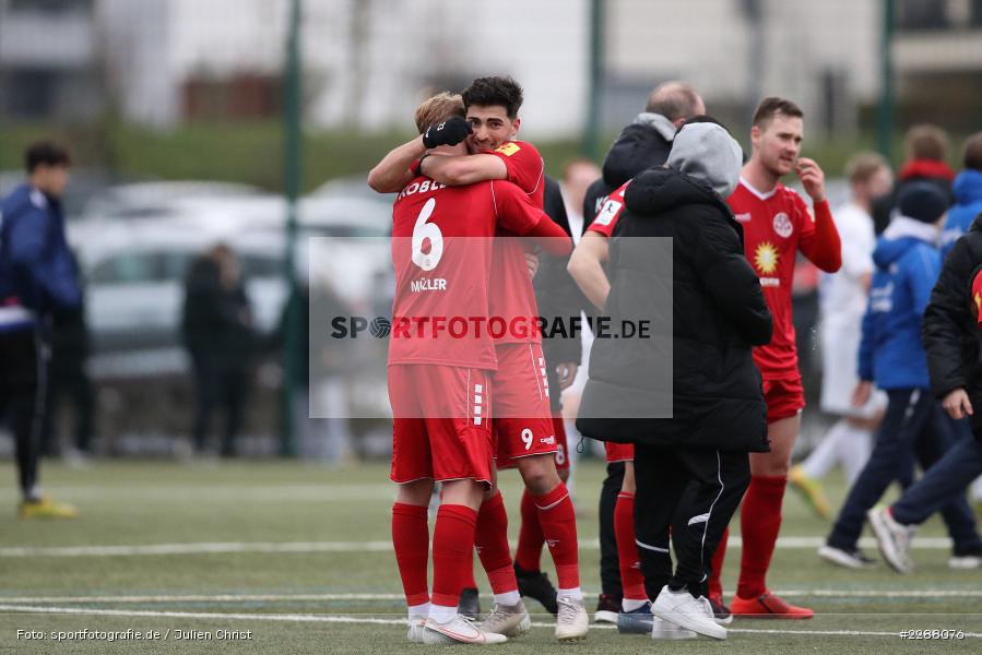 Jubeln, Sieg, Leon Müller, Ahmet Sagat, Kunstrasenplatz, Alzenau, 06.02.2021, DFL, sport, action, Fussball, Deutschland, Februar 2021, Saison 2020/2021, RWK, FCB, Regionalliga Südwest, Regionalliga, TuS RW Koblenz, FC Bayern Alzenau - Bild-ID: 2288076