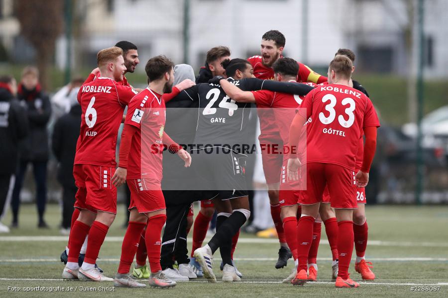 Baboucarr Gaye, Moritz Göttel, Leon Müller, Mannschaftskreis, Jubel, Sieg, Quentin Fouley, Kunstrasenplatz, Alzenau, 06.02.2021, DFL, sport, action, Fussball, Deutschland, Februar 2021, Saison 2020/2021, RWK, FCB, Regionalliga Südwest, Regionalliga, TuS RW Koblenz, FC Bayern Alzenau - Bild-ID: 2288087 Baboucarr Gaye, Moritz Göttel, Leon Müller, Mannschaftskreis, Jubel, Sieg, Quentin Fouley, Kunstrasenplatz, Alzenau, 06.02.2021, DFL, sport, action, Fussball, Deutschland, Februar 2021, Saison 2020/2021, RWK, FCB, Regionalliga Südwest, Regionalliga, TuS RW Koblenz, FC Bayern Alzenau - Bild-ID: 2288087