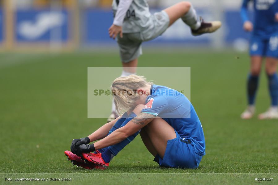 am Boden, enttäuscht, Maximiliane Rall, Dietmar-Hopp-Stadion, Sinsheim, 07.02.2021, DFL, sport, action, Fussball, Deutschland, Februar 2021, Saison 2020/2021, B04, TSG, Bundesliga, FLYERALARM Frauen-Bundesliga, Frauen, FFBL, Bayer 04 Leverkusen, TSG 1899 Hoffenheim - Bild-ID: 2288229 am Boden, enttäuscht, Maximiliane Rall, Dietmar-Hopp-Stadion, Sinsheim, 07.02.2021, DFL, sport, action, Fussball, Deutschland, Februar 2021, Saison 2020/2021, B04, TSG, Bundesliga, FLYERALARM Frauen-Bundesliga, Frauen, FFBL, Bayer 04 Leverkusen, TSG 1899 Hoffenheim - Bild-ID: 2288229