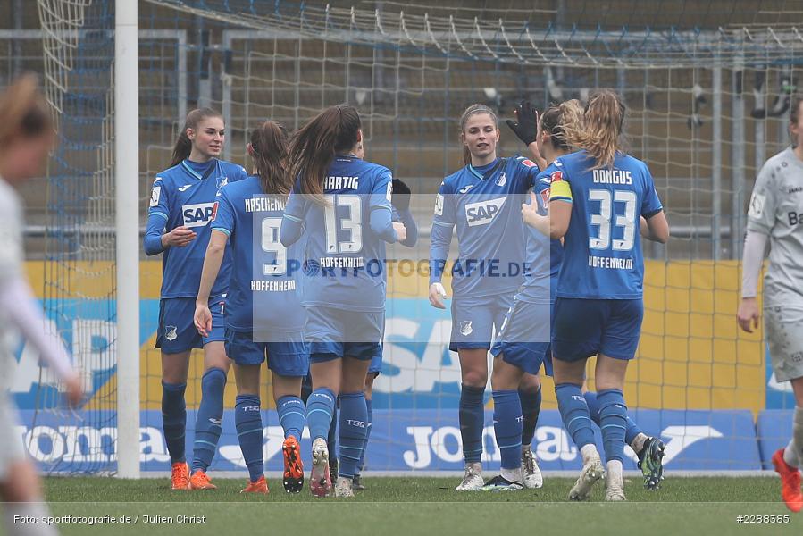 Fabienne Dongus, Katharina Naschenweng, Tabea Waßmuth, Nicole Billa, Jule Brand, Dietmar-Hopp-Stadion, Sinsheim, 07.02.2021, DFL, sport, action, Fussball, Deutschland, Februar 2021, Saison 2020/2021, B04, TSG, Bundesliga, FLYERALARM Frauen-Bundesliga, Frauen, FFBL, Bayer 04 Leverkusen, TSG 1899 Hoffenheim - Bild-ID: 2288385