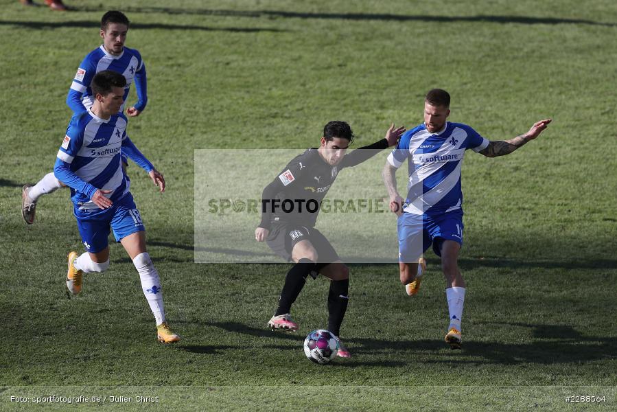 Tobias Kempe, Mathias Honsak, Ludovit Reis, Merck-Stadion, Darmstadt, 14.02.2021, DFL, sport, action, Fussball, Deutschland, Februar 2021, Saison 2020/2021, OSN, D98, Bundesliga, 2. Bundesliga, VfL Osnabrück, SV Darmstadt 98 - Bild-ID: 2288564 Tobias Kempe, Mathias Honsak, Ludovit Reis, Merck-Stadion, Darmstadt, 14.02.2021, DFL, sport, action, Fussball, Deutschland, Februar 2021, Saison 2020/2021, OSN, D98, Bundesliga, 2. Bundesliga, VfL Osnabrück, SV Darmstadt 98 - Bild-ID: 2288564