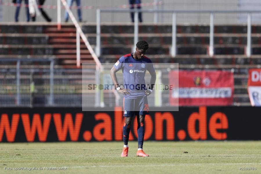 enttäuscht, Amadou Mvom Onana, FLYERALARM Arena, Würzburg, 21.02.2021, DFL, sport, action, Fussball, Deutschland, Februar 2021, Saison 2020/2021, HSV, FWK, Bundesliga, 2. Bundesliga, Hamburger SV, FC Würzburger Kickers - Bild-ID: 2288786 enttäuscht, Amadou Mvom Onana, FLYERALARM Arena, Würzburg, 21.02.2021, DFL, sport, action, Fussball, Deutschland, Februar 2021, Saison 2020/2021, HSV, FWK, Bundesliga, 2. Bundesliga, Hamburger SV, FC Würzburger Kickers - Bild-ID: 2288786