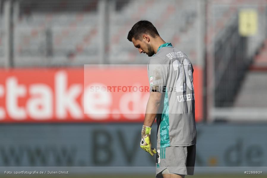 Emotion, Blick nach unten, Sven Ulreich, FLYERALARM Arena, Würzburg, 21.02.2021, DFL, sport, action, Fussball, Deutschland, Februar 2021, Saison 2020/2021, HSV, FWK, Bundesliga, 2. Bundesliga, Hamburger SV, FC Würzburger Kickers - Bild-ID: 2288809