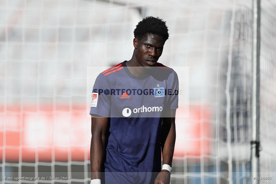Enttäuscht, Amadou Mvom Onana, FLYERALARM Arena, Würzburg, 21.02.2021, DFL, sport, action, Fussball, Deutschland, Februar 2021, Saison 2020/2021, HSV, FWK, Bundesliga, 2. Bundesliga, Hamburger SV, FC Würzburger Kickers - Bild-ID: 2288843