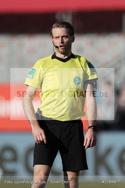 FV Niederrhein, Schiedsrichter, Sven Waschitzki, FLYERALARM Arena, Würzburg, 21.02.2021, DFL, sport, action, Fussball, Deutschland, Februar 2021, Saison 2020/2021, HSV, FWK, Bundesliga, 2. Bundesliga, Hamburger SV, FC Würzburger Kickers - Bild-ID: 2288877 FV Niederrhein, Schiedsrichter, Sven Waschitzki, FLYERALARM Arena, Würzburg, 21.02.2021, DFL, sport, action, Fussball, Deutschland, Februar 2021, Saison 2020/2021, HSV, FWK, Bundesliga, 2. Bundesliga, Hamburger SV, FC Würzburger Kickers - Bild-ID: 2288877