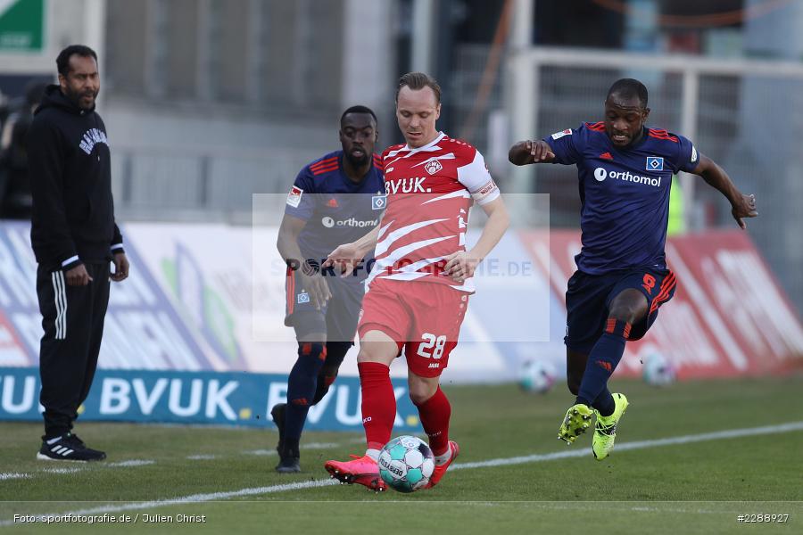 David Kinsombi, Arne Feick, FLYERALARM Arena, Würzburg, 21.02.2021, DFL, sport, action, Fussball, Deutschland, Februar 2021, Saison 2020/2021, HSV, FWK, Bundesliga, 2. Bundesliga, Hamburger SV, FC Würzburger Kickers - Bild-ID: 2288927 David Kinsombi, Arne Feick, FLYERALARM Arena, Würzburg, 21.02.2021, DFL, sport, action, Fussball, Deutschland, Februar 2021, Saison 2020/2021, HSV, FWK, Bundesliga, 2. Bundesliga, Hamburger SV, FC Würzburger Kickers - Bild-ID: 2288927