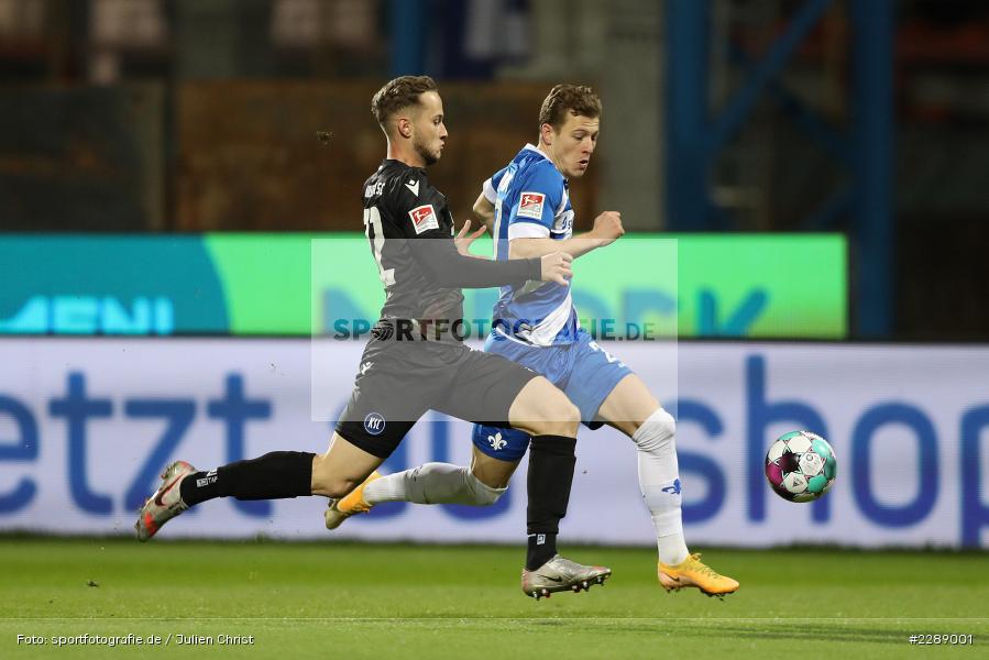 Christoph Kobald, Tim Skarke, Merck-Stadion, Darmstadt, 26.02.2021, DFL, sport, action, Fussball, Deutschland, Februar 2021, Saison 2020/2021, KSC, SVD, Bundesliga, 2. Bundesliga, Karlsruher SC, SV Darmstadt 98 - Bild-ID: 2289001