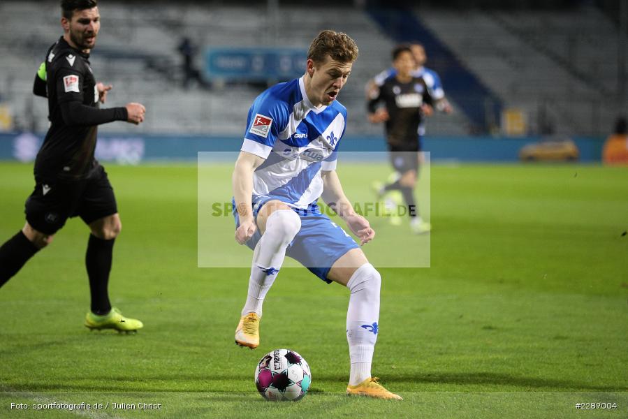 Tim Skarke, Merck-Stadion, Darmstadt, 26.02.2021, DFL, sport, action, Fussball, Deutschland, Februar 2021, Saison 2020/2021, KSC, SVD, Bundesliga, 2. Bundesliga, Karlsruher SC, SV Darmstadt 98 - Bild-ID: 2289004 Tim Skarke, Merck-Stadion, Darmstadt, 26.02.2021, DFL, sport, action, Fussball, Deutschland, Februar 2021, Saison 2020/2021, KSC, SVD, Bundesliga, 2. Bundesliga, Karlsruher SC, SV Darmstadt 98 - Bild-ID: 2289004