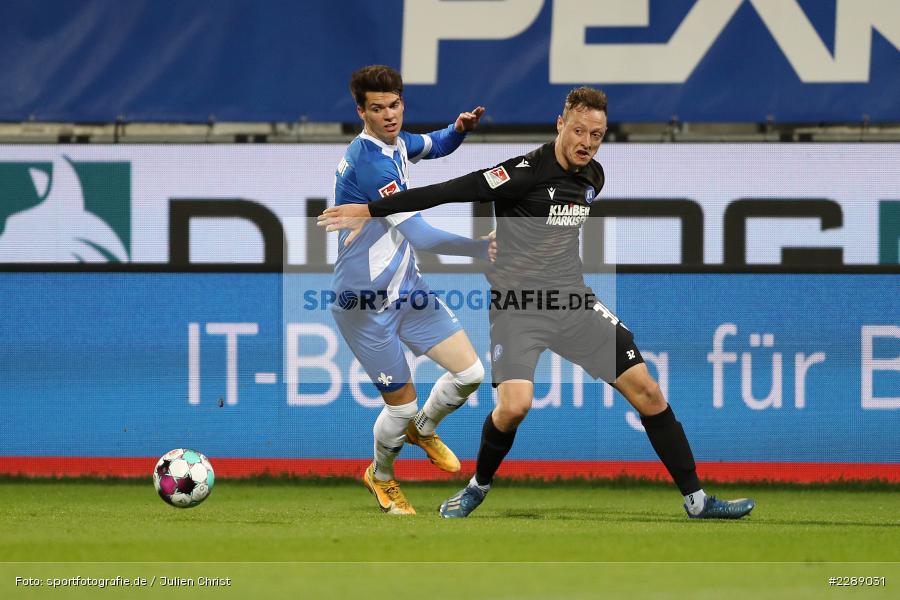 Robin Bormuth, Mathias Honsak, Merck-Stadion, Darmstadt, 26.02.2021, DFL, sport, action, Fussball, Deutschland, Februar 2021, Saison 2020/2021, KSC, SVD, Bundesliga, 2. Bundesliga, Karlsruher SC, SV Darmstadt 98 - Bild-ID: 2289031 Robin Bormuth, Mathias Honsak, Merck-Stadion, Darmstadt, 26.02.2021, DFL, sport, action, Fussball, Deutschland, Februar 2021, Saison 2020/2021, KSC, SVD, Bundesliga, 2. Bundesliga, Karlsruher SC, SV Darmstadt 98 - Bild-ID: 2289031